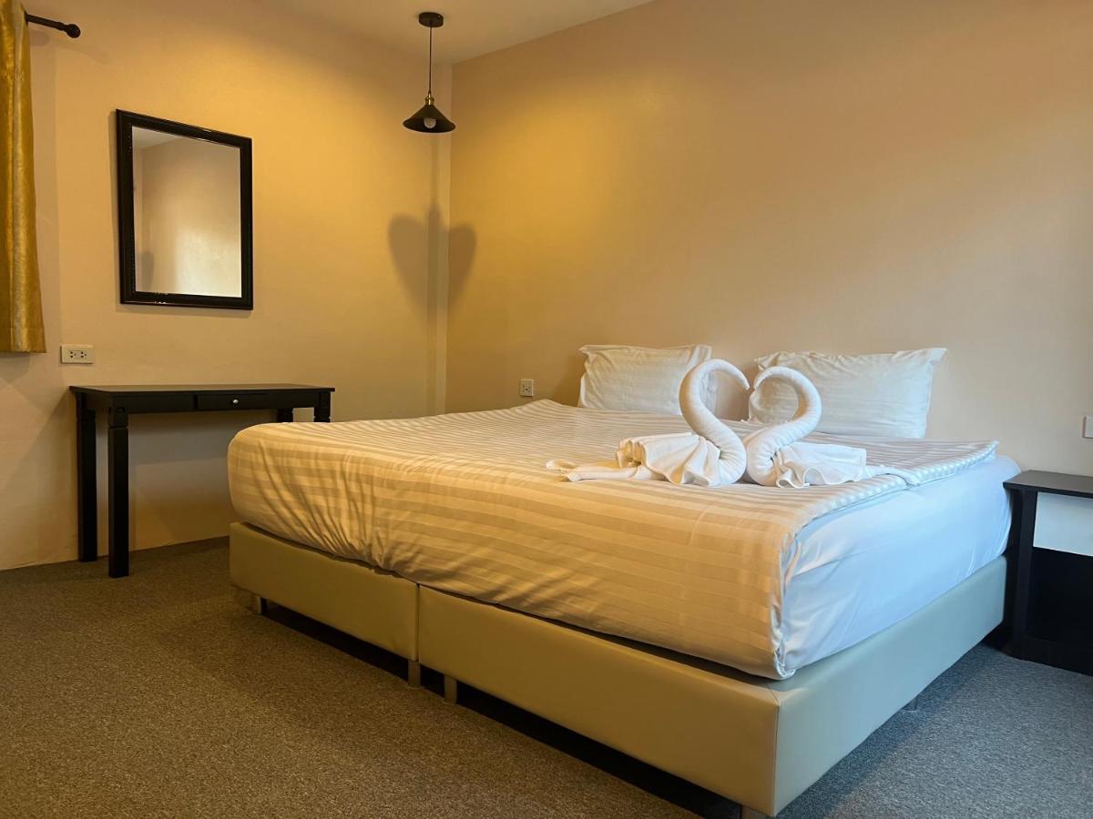 Vivi Hotel Resort Phuket Eksteriør bilde