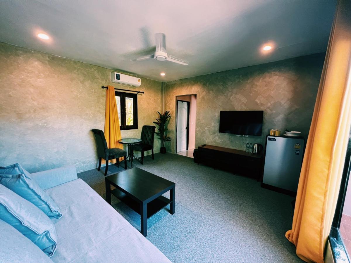 Vivi Hotel Resort Phuket Eksteriør bilde