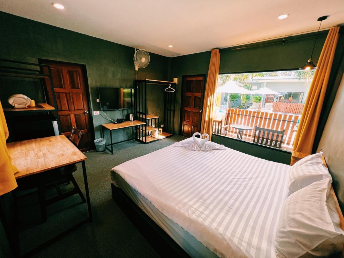 Vivi Hotel Resort Phuket Eksteriør bilde