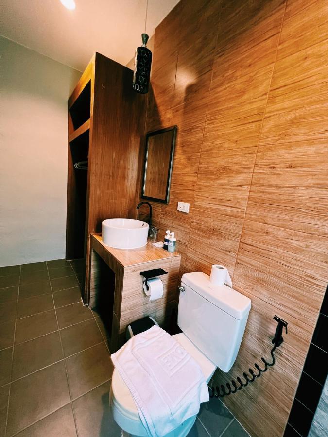 Vivi Hotel Resort Phuket Eksteriør bilde